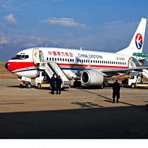 大连周水子机场货运航空快运业稳步发展的原因是什么？